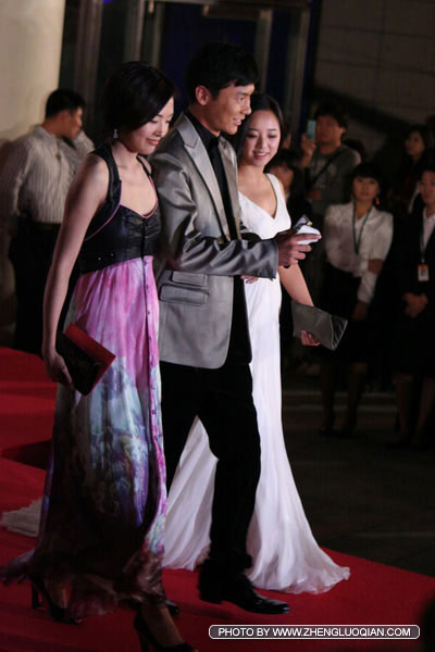 郑罗茜与《地下的天空》亮相釜山开幕式